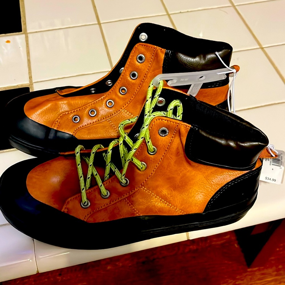 Leather boots for a child never been worn
